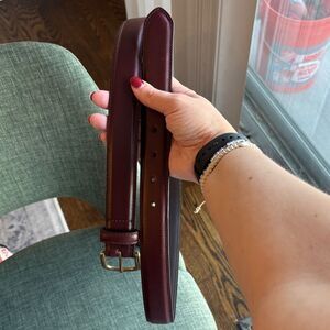 L.L. Bean mens genuine leather Burgundy brownish Belt solid brass buckle 42 NWOT